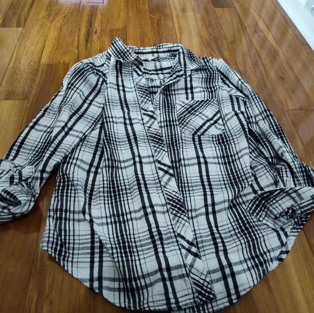 Time and Tru Black and White Plaid Shirt